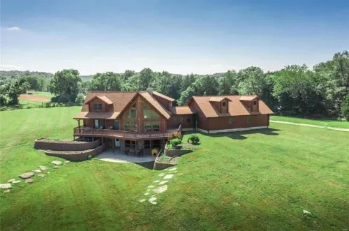 Angela Custom Log House<br>on 7 acres. <br>Pets Not Allowed. <br>No Smoking.