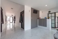 RedDoorz Syariah at Jl Pangeran Hidayatullah Cianjur فنادق في سيانجور