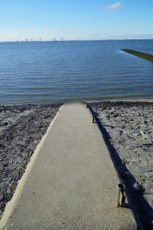 Wellness Apartment A with infrared sauna in Tossens Отели в г. Бутьядинген