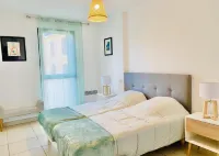 2-BEDROOM CITY CENTER APARTMENT FULLY EQUIPPED BALCONY ELEVATOR PRIVATE PARKING