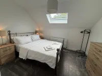 Entire Home Close to Peppa Pig World & New Forest Hotels in Totton