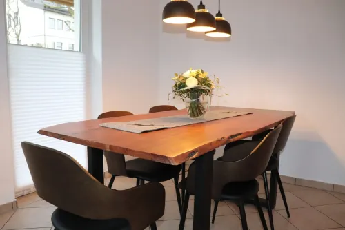 Ferienwohnung mit 135m², Platz für 4 Erwachsene + 2 Kinder, Infarotkabine Hotels in Eslohe