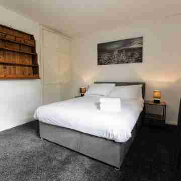 Cul-de-sac Creations Rooms