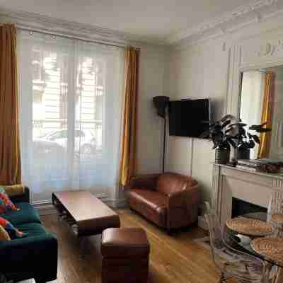 Charming apartment in the heart of Paris Others