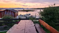 Prima Lofoten apartment by the seafront with midnight sun. Hotels in Hadsel
