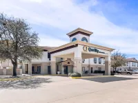 Quality Inn & Suites Granbury Hotels in Hood County