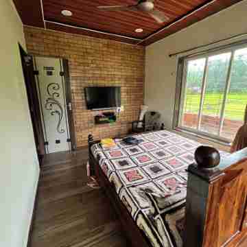 Shree Balaji Natures Lap Villa…Charming 2-bedroom villa Rooms