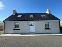 No. 21 Beautiful & Cosy Modern Traditional Cottage Hotel in zona Butt of Lewis Lighthouse