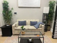 Dearborn #1 Modern and Cozy 1-bedroom apartment with WiFi, AC, Henry Ford Museum