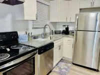 Modern, Chic, and Stylish 2 Bedrooms 2 Bathrooms