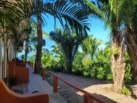 One bedroom tiny condo PB1 with huge pool! Extended stays get discounted rates!