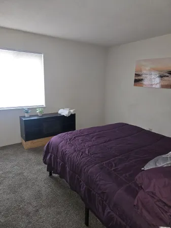 2-bedroom apartment in awesome West County with AC, Fitness Room and Laundry