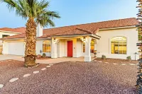 The Golden Oasis : Pool & Game Room 4BDRM 3BATH 12BED