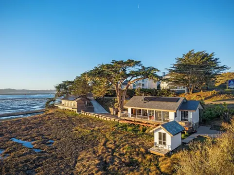 Bodega Shoals | Beach Access, Hot Tub & BBQ