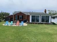 WATERFRONT, PRIVATE SANDY BEACH ON PECONIC BAY