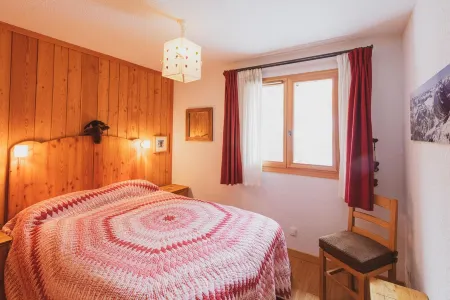 Attractive 3 Bedroom Apartment with South Facing Balcony, Close to Piste Отели рядом с достопримечательностью «Montgenevre Ski Resort»