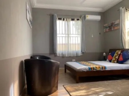 3 Bedroom ensuite-Luxury House in East Legon, Ideal home for friends and family