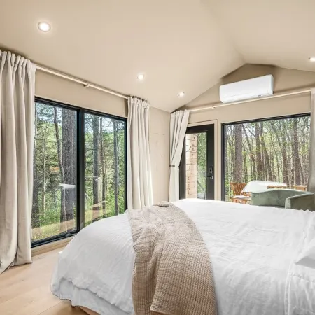 Luxury Tiny Retreat • Hot Tub & Fire Pit