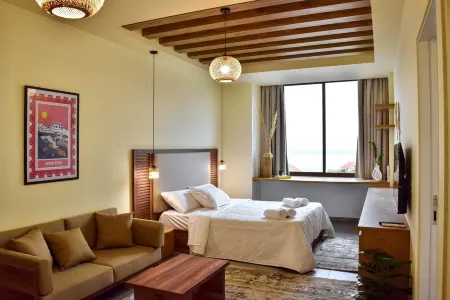 Charming 2-bedroom apartment in Jounieh Отели в г. Haret Sakher