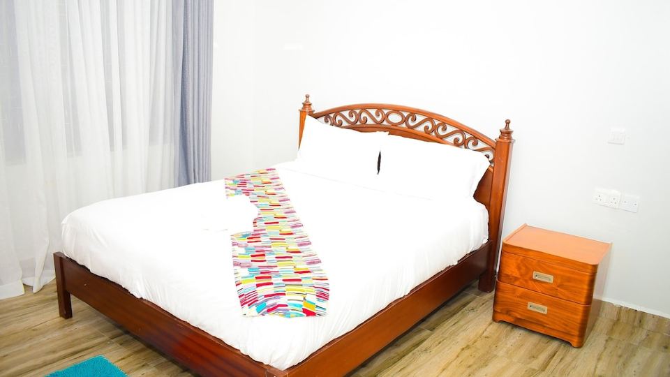 Soothing apartment with WiFi, fully furnished kitchen in charming Nanyuki
