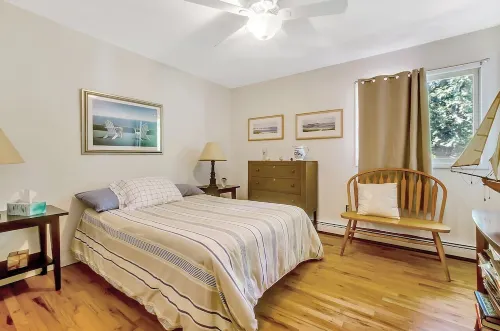 Shelter Island Spacious Getaway with Cozy Fireplace