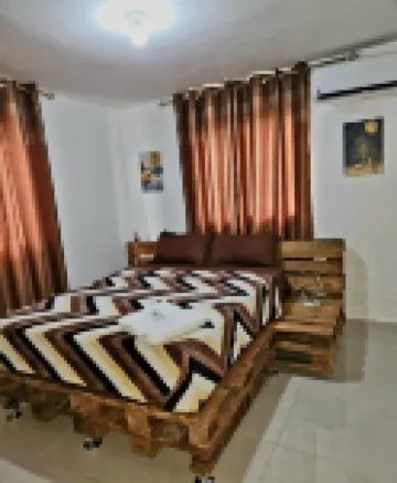 Spacious 3-bedroom apartment with AC, WiFi in vibrant Santo Domingo