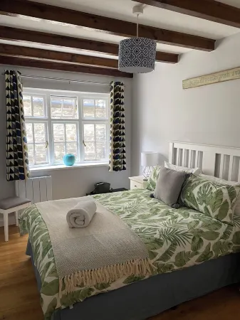 2 bedroom cottage: private parking, by harbour, pubs. Boscastle - North Cornwall