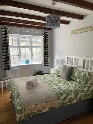 2 bedroom cottage: private parking, by harbour, pubs. Boscastle - North Cornwall