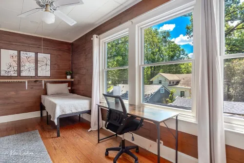 Stunning Home in South Highland