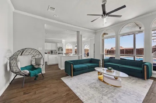 GREAT DEAL! Huge and Stylish Lake View House in Rowlett