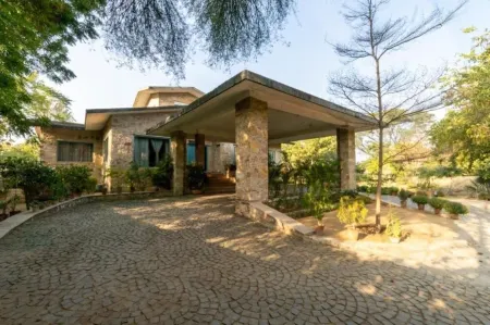 Lavish 1 Bedroom Bungalow Jaipur Common Pool