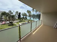 Tranquil 1-bedroom condo on a sandy beach in Hauula Hotels in Punaluu