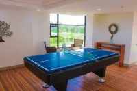 TJM Hot Spring Villa 1, a spacious 5-bedroom, with WiFi, AC in serene Los Baños