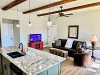 Brand New Hill Country Retreat: Stunning Views & Lake Access--Family Perfect