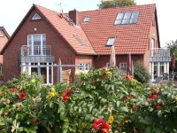 Seestern apartment - perfect for families with playground & garden, 15 min to the beach