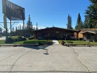 Burnt Paw Hotels in Tok