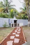 Spacious 5-bedroom house with capacity of 20+ people in Playa Metalio Sonsonate Hotels in 