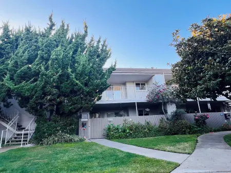 55+ community - Golf, Pool, Clubhouse -Riviera Lifestyle Near Santa Barbara