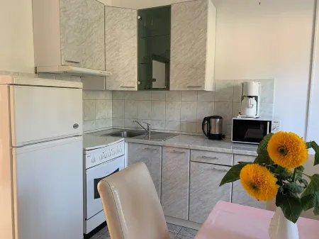 Peace, relaxation, safety and a perfect view of the sea B2 Отели в г. Rab