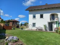 Ferienwohnung mit Garten in Reisbach Nähe Bayernpark Hotel a Dingolfing-Landau