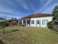 Charming vacation villa 3 bright bedrooms with large garden