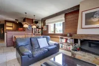 Meters from the lift station with a private terrace and balcony in Verbier