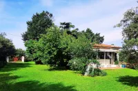 Olive Grove Garden House With Mountain View Close to Forte dei Marmi Hotels in Seravezza