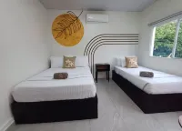 Sunset Rock, modern beach house in La Libertad Hotel a 