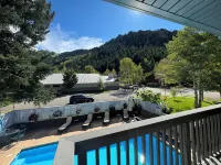 Shadow Mountain Lodge