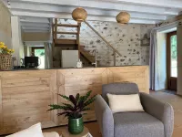 Little owl lodge Hotels in Champnétery