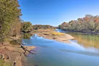 Waterfront Deck Home on Ouachita River!