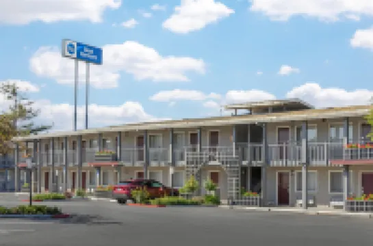 베스트 웨스턴 페탈루마 인