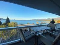 Lake Front Condo - You’ll never want to leave! Licensed. Air conditioned.