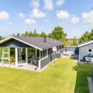 "Fiallar" - 3.2km from the sea